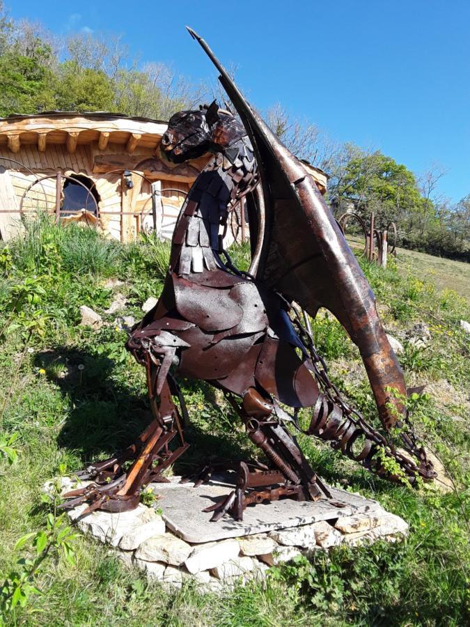 Village.Insolite Montagny-sur-Grosne Εξωτερικό φωτογραφία