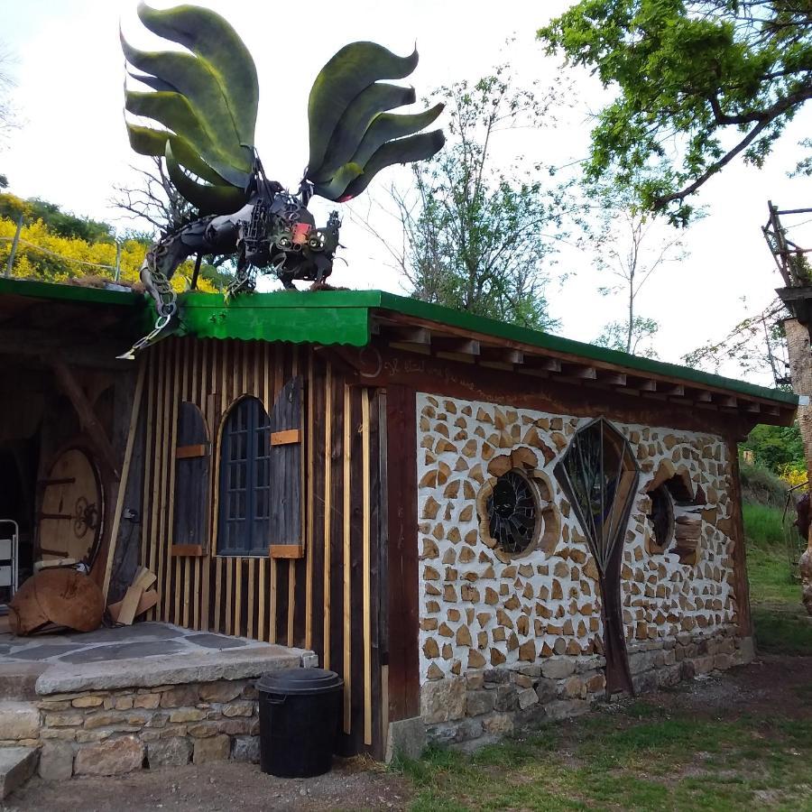 Village.Insolite Montagny-sur-Grosne Εξωτερικό φωτογραφία