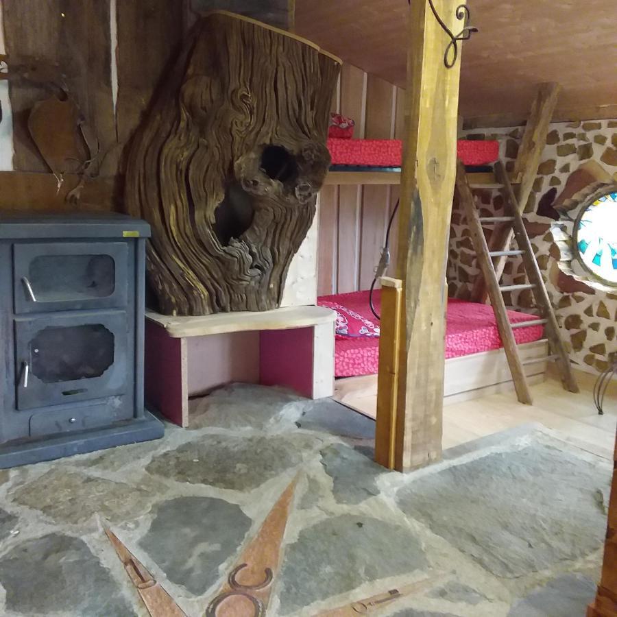 Village.Insolite Montagny-sur-Grosne Εξωτερικό φωτογραφία