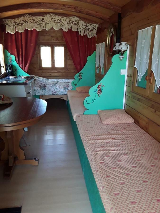 Village.Insolite Montagny-sur-Grosne Εξωτερικό φωτογραφία